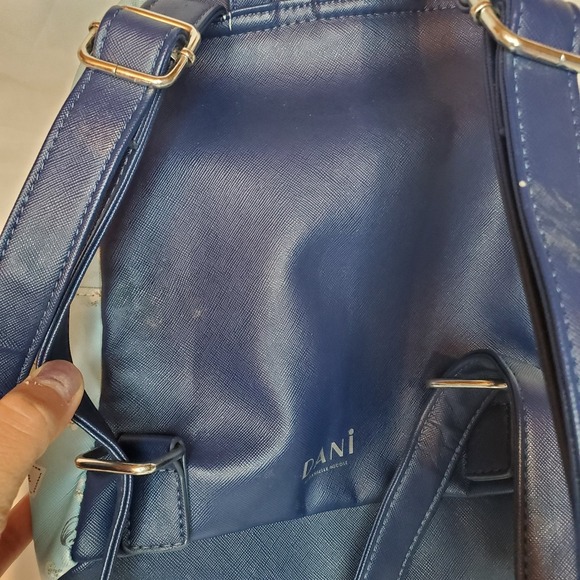 Dani‎ by Danielle Nicole Disney Princess Cinderella Teal Dark Blue Mini Backpack - Picture 7 of 11